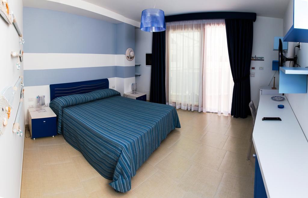 La Corte Di Leuca Residence Santa Maria di Leuca Rum bild